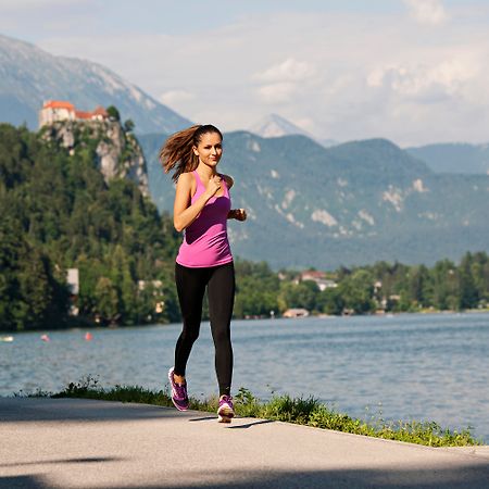 Grand Hotel Toplice - Small Luxury Hotels Of The World Bled Luaran gambar A woman jogging