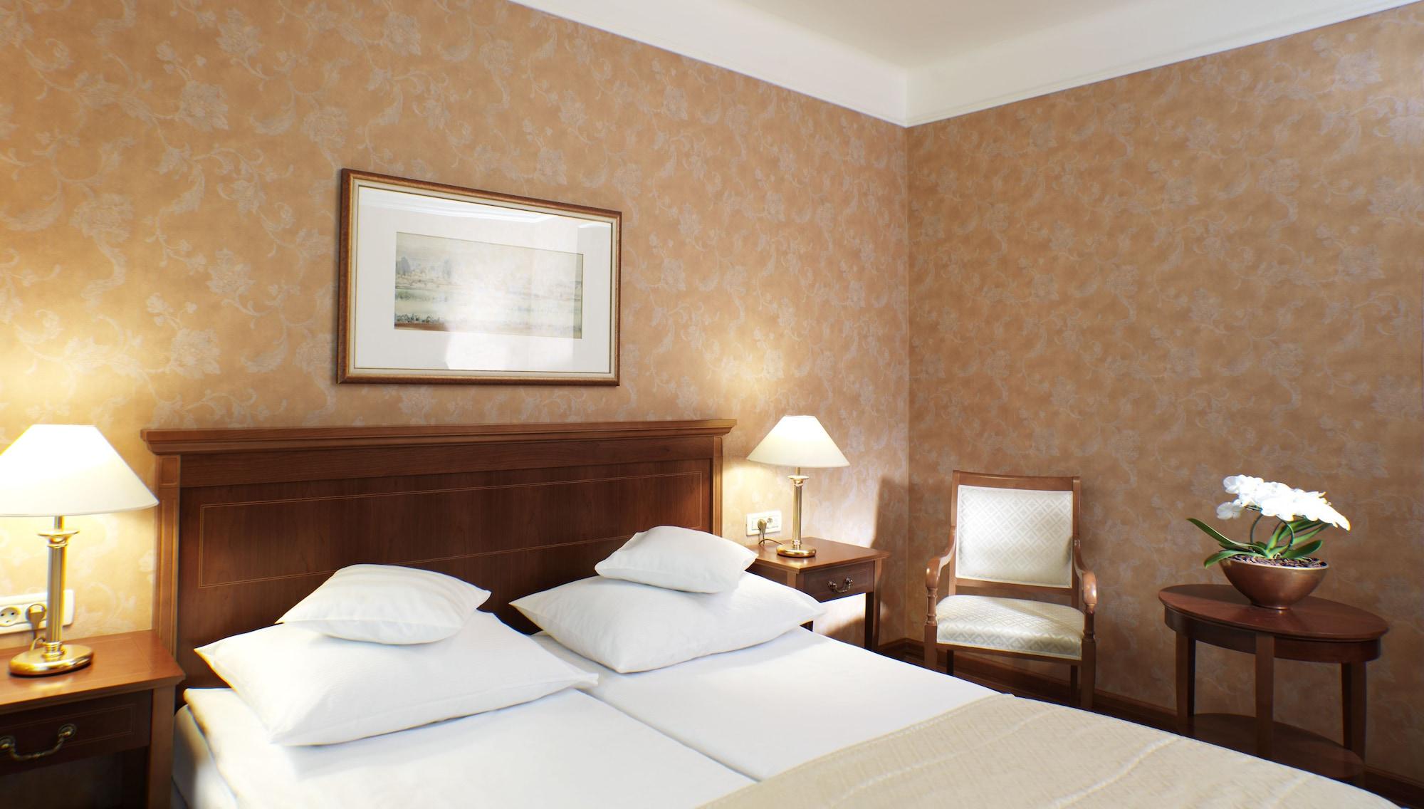 Grand Hotel Toplice - Small Luxury Hotels Of The World Bled Luaran gambar A bedroom