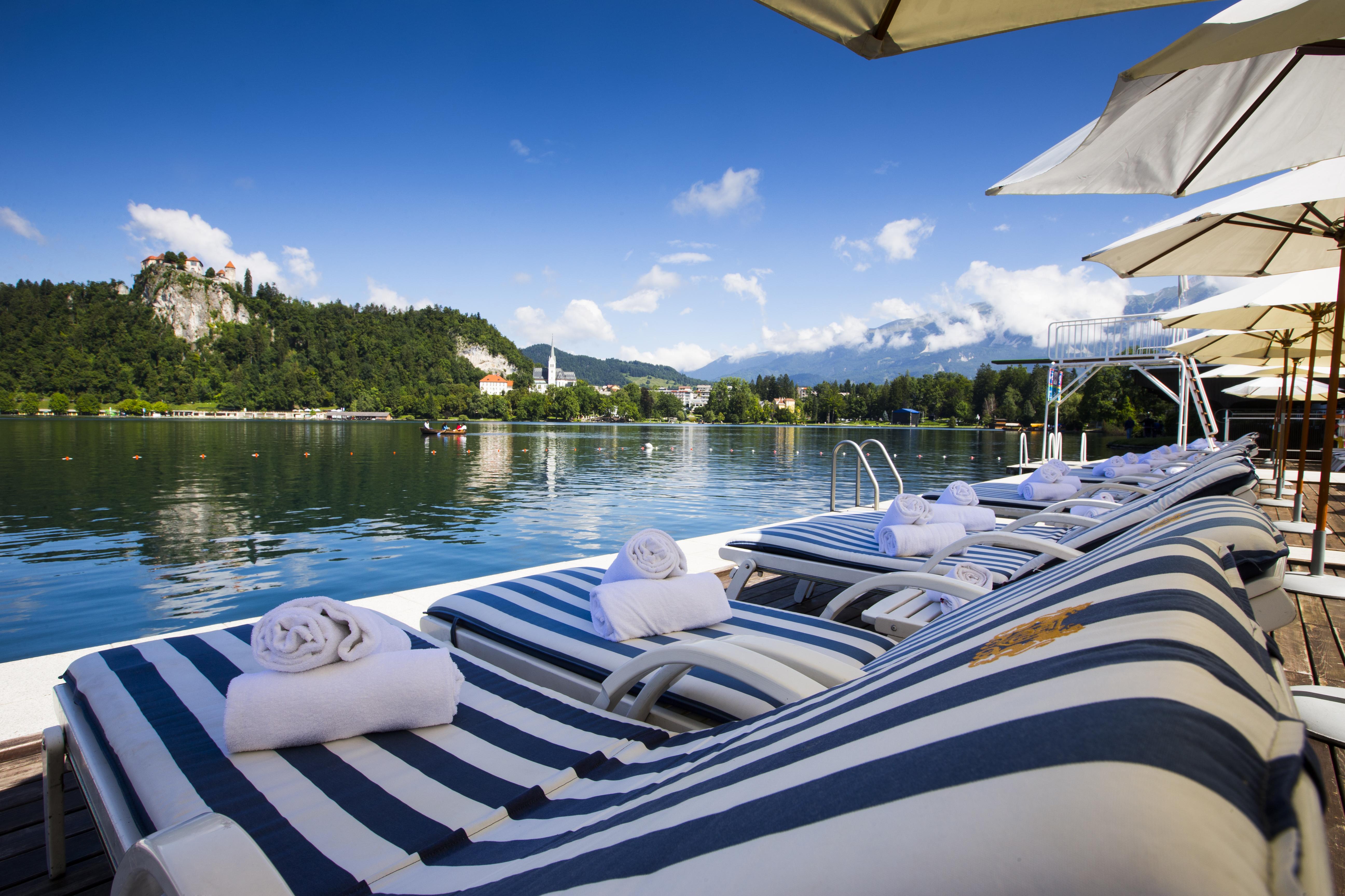 Grand Hotel Toplice - Small Luxury Hotels Of The World Bled Luaran gambar The hotel's floating spa