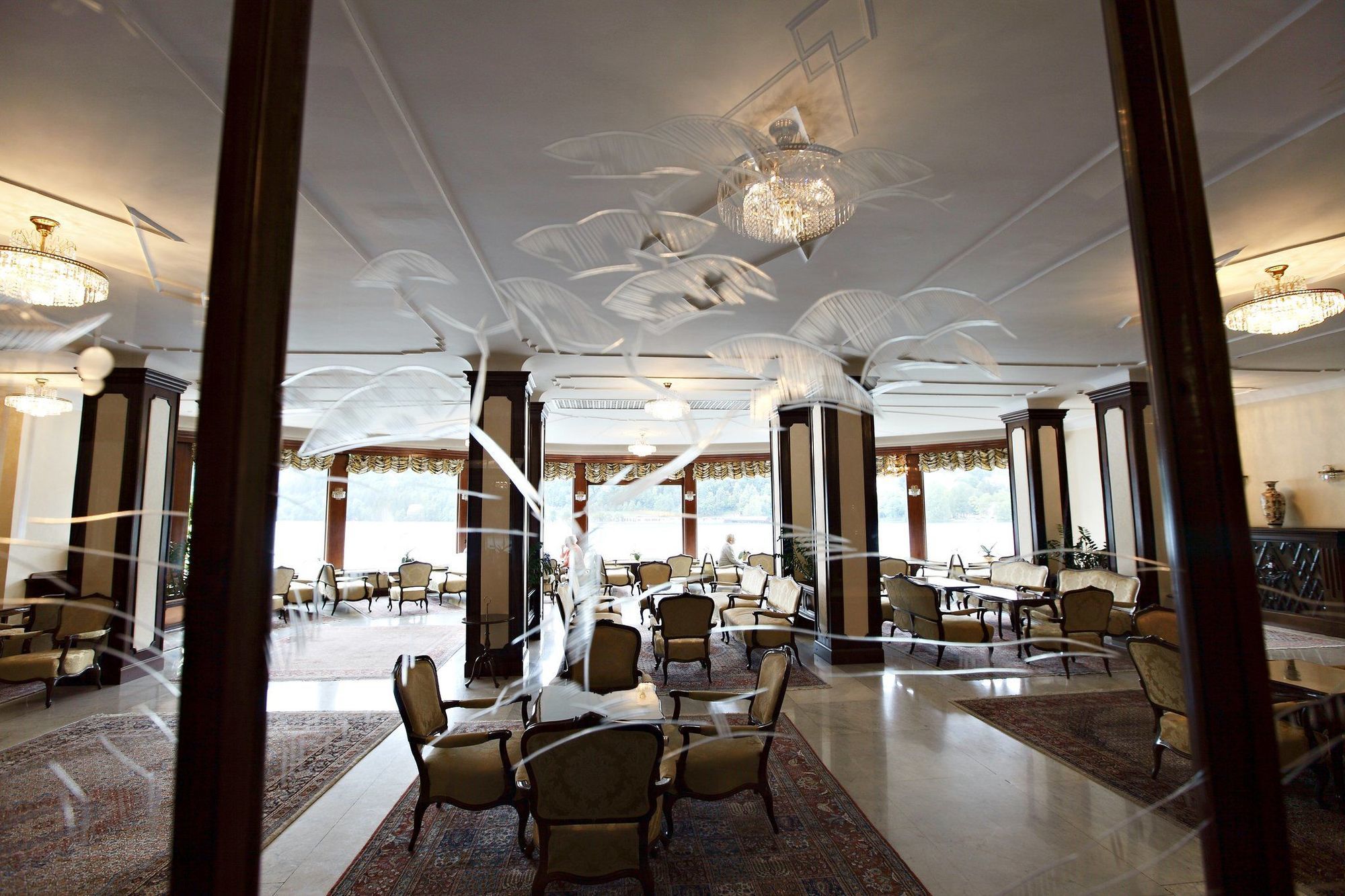 Grand Hotel Toplice - Small Luxury Hotels Of The World Bled Restoran gambar The lobby